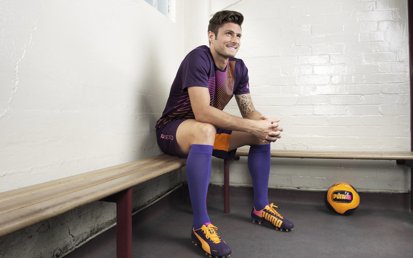 西甲国家德比，当足球场变成文明冲突的角斗场